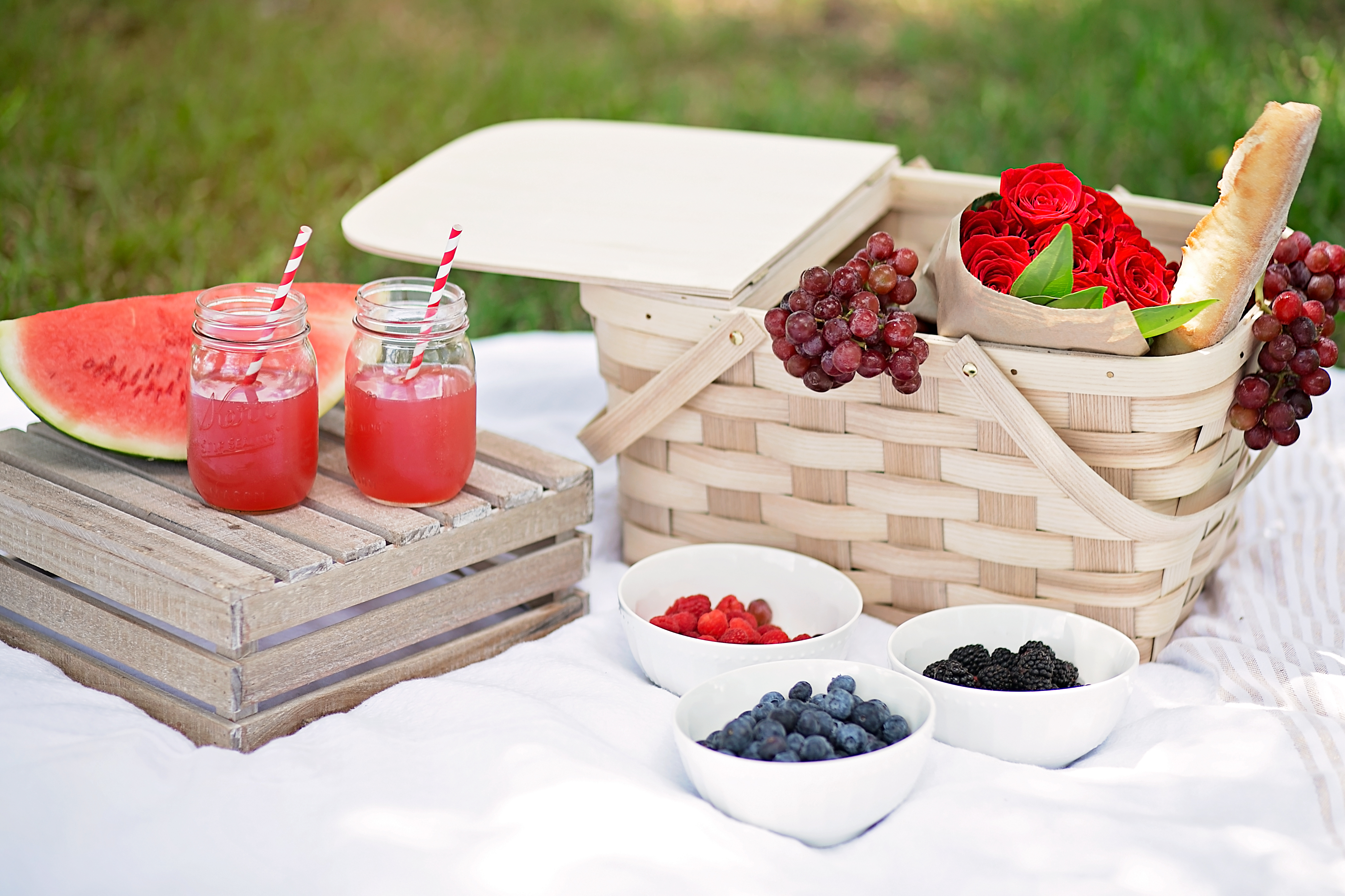 Summer picnic foods