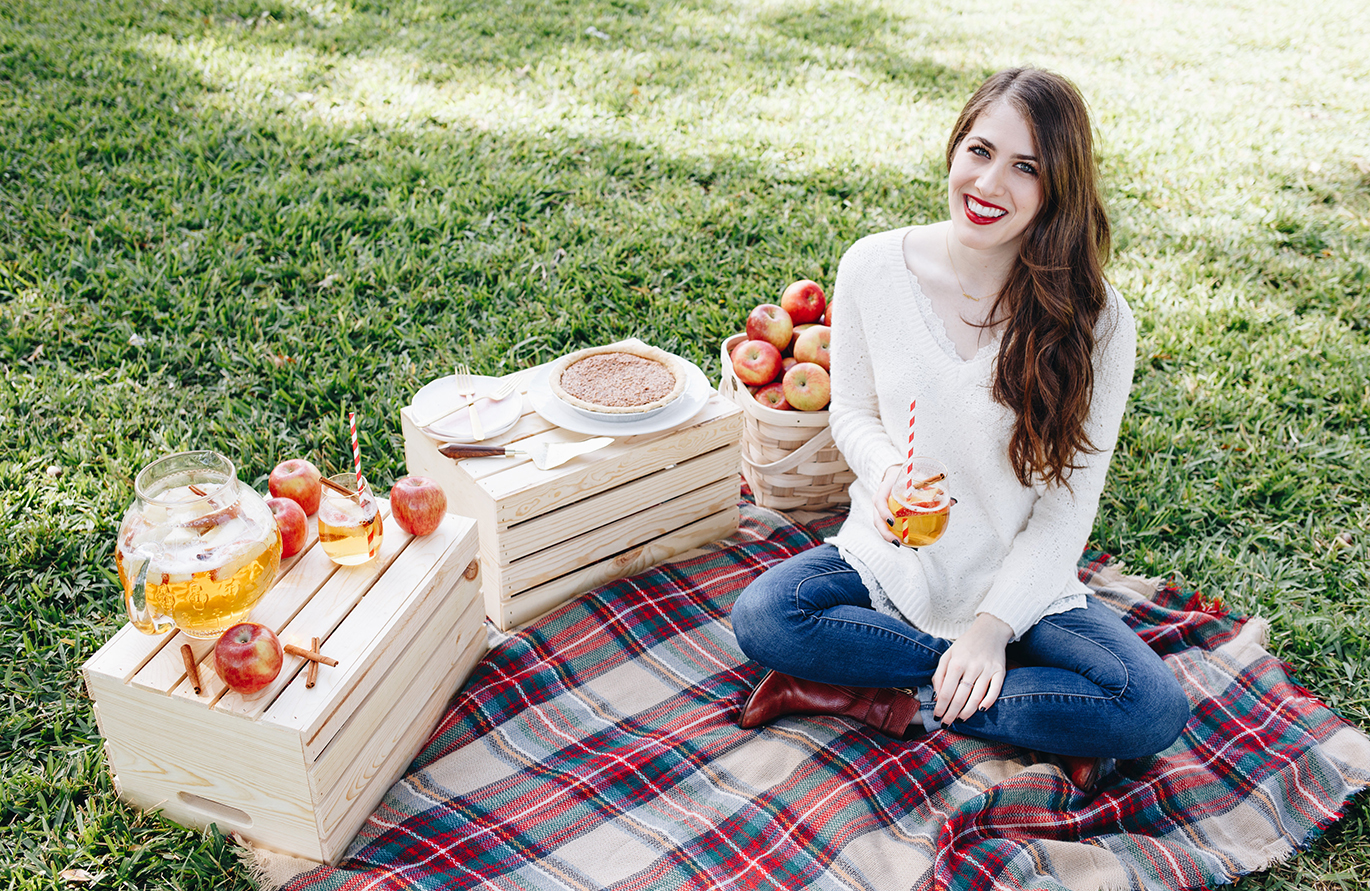 What to wear to a fall picnic